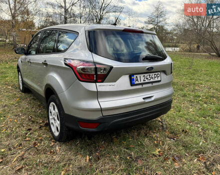 Форд Эскейп 2017 в Белой Церкве на Automoto.ua Серый Форд Эскейп, объемом двигателя 2.5 л и пробегом 195 тыс. км за 12600 $, фото 16 на Automoto.ua