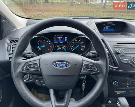 Форд Эскейп 2017 в Белой Церкве на Automoto.ua Серый Форд Эскейп, объемом двигателя 2.5 л и пробегом 195 тыс. км за 12600 $, фото 10 на Automoto.ua