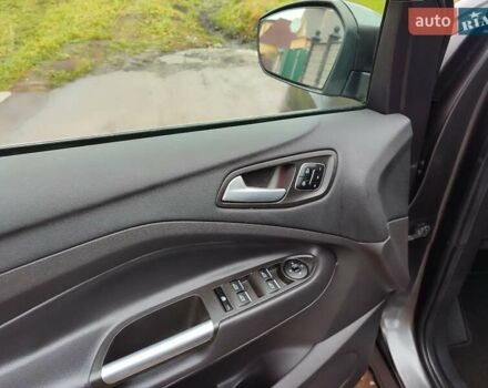 Сірий Форд Ескейп, об'ємом двигуна 2 л та пробігом 204 тис. км за 12200 $, фото 21 на Automoto.ua