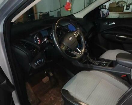 Серый Форд Эскейп, объемом двигателя 1.5 л и пробегом 142 тыс. км за 6500 $, фото 7 на Automoto.ua