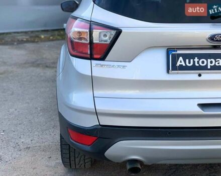 Серый Форд Эскейп, объемом двигателя 1.5 л и пробегом 118 тыс. км за 14690 $, фото 13 на Automoto.ua