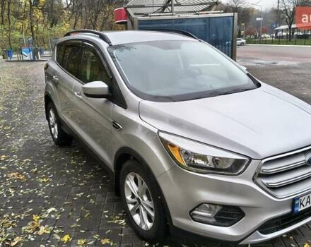 Серый Форд Эскейп, объемом двигателя 1.5 л и пробегом 45 тыс. км за 14800 $, фото 3 на Automoto.ua