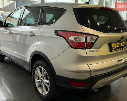 Серый Форд Эскейп, объемом двигателя 1.5 л и пробегом 130 тыс. км за 12650 $, фото 4 на Automoto.ua