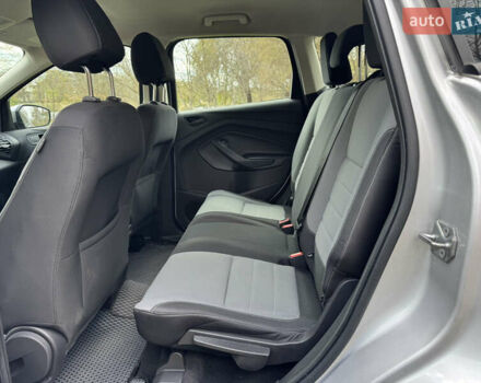 Форд Эскейп 2017 в Белой Церкве на Automoto.ua Серый Форд Эскейп, объемом двигателя 2.5 л и пробегом 195 тыс. км за 12600 $, фото 6 на Automoto.ua