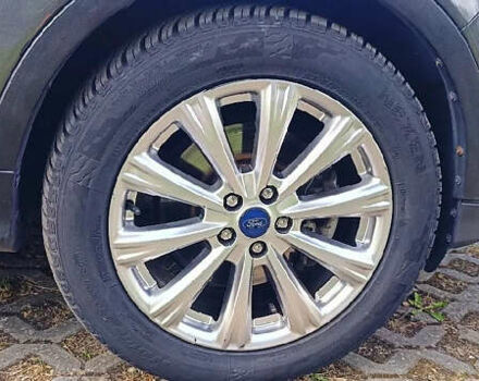 Сірий Форд Ескейп, об'ємом двигуна 2 л та пробігом 106 тис. км за 11500 $, фото 3 на Automoto.ua