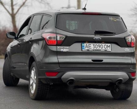 Серый Форд Эскейп, объемом двигателя 1.5 л и пробегом 60 тыс. км за 11500 $, фото 6 на Automoto.ua