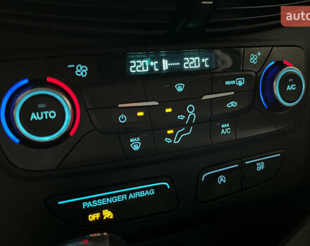 Серый Форд Эскейп, объемом двигателя 1.5 л и пробегом 130 тыс. км за 12650 $, фото 16 на Automoto.ua