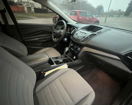 Серый Форд Эскейп, объемом двигателя 2.5 л и пробегом 79 тыс. км за 14500 $, фото 7 на Automoto.ua