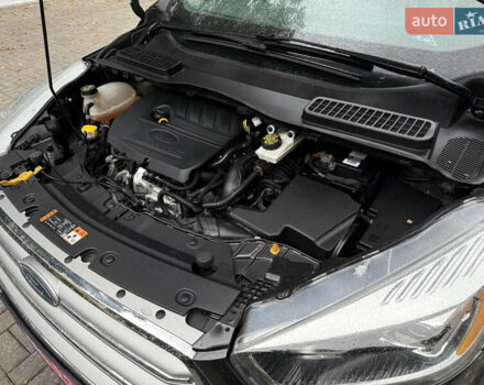 Серый Форд Эскейп, объемом двигателя 1.5 л и пробегом 176 тыс. км за 12850 $, фото 63 на Automoto.ua