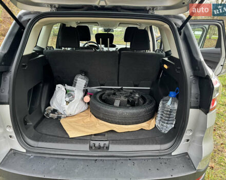 Форд Эскейп 2017 в Белой Церкве на Automoto.ua Серый Форд Эскейп, объемом двигателя 2.5 л и пробегом 195 тыс. км за 12600 $, фото 9 на Automoto.ua