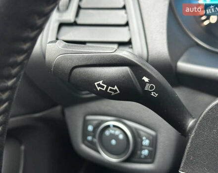 Серый Форд Эскейп, объемом двигателя 1.5 л и пробегом 102 тыс. км за 11500 $, фото 35 на Automoto.ua