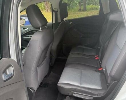 Серый Форд Эскейп, объемом двигателя 2 л и пробегом 96 тыс. км за 15200 $, фото 4 на Automoto.ua