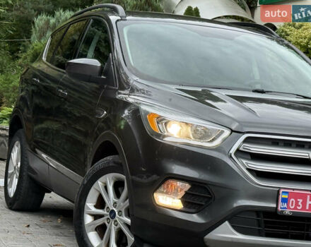 Серый Форд Эскейп, объемом двигателя 1.5 л и пробегом 176 тыс. км за 12850 $, фото 6 на Automoto.ua