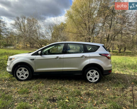 Форд Эскейп 2017 в Белой Церкве на Automoto.ua Серый Форд Эскейп, объемом двигателя 2.5 л и пробегом 195 тыс. км за 12600 $, фото 19 на Automoto.ua