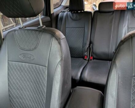 Серый Форд Эскейп, объемом двигателя 2.5 л и пробегом 247 тыс. км за 10300 $, фото 13 на Automoto.ua
