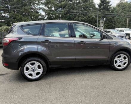 Серый Форд Эскейп, объемом двигателя 2.5 л и пробегом 63 тыс. км за 9500 $, фото 3 на Automoto.ua