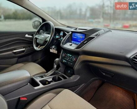 Серый Форд Эскейп, объемом двигателя 1.5 л и пробегом 193 тыс. км за 10999 $, фото 20 на Automoto.ua