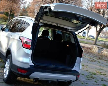 Сірий Форд Ескейп, об'ємом двигуна 2 л та пробігом 137 тис. км за 12900 $, фото 19 на Automoto.ua
