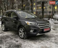 Серый Форд Эскейп, объемом двигателя 2 л и пробегом 199 тыс. км за 13800 $, фото 1 на Automoto.ua