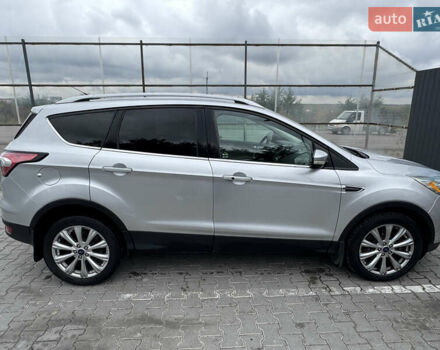 Сірий Форд Ескейп, об'ємом двигуна 1.5 л та пробігом 163 тис. км за 13000 $, фото 2 на Automoto.ua