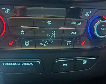 Сірий Форд Ескейп, об'ємом двигуна 2 л та пробігом 106 тис. км за 11500 $, фото 8 на Automoto.ua