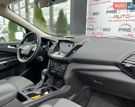 Серый Форд Эскейп, объемом двигателя 1.5 л и пробегом 220 тыс. км за 12150 $, фото 16 на Automoto.ua