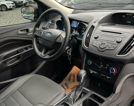 Серый Форд Эскейп, объемом двигателя 2.5 л и пробегом 171 тыс. км за 11950 $, фото 9 на Automoto.ua