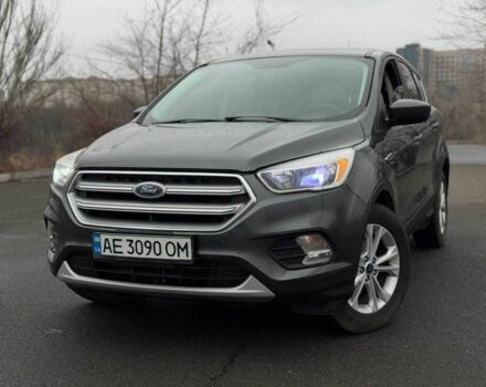 Серый Форд Эскейп, объемом двигателя 1.5 л и пробегом 60 тыс. км за 11500 $, фото 4 на Automoto.ua