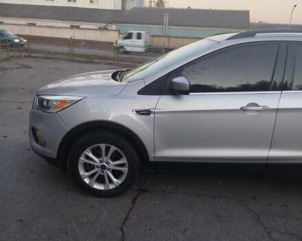 Форд Эскейп 2017 в Немирове на Automoto.ua Серый Форд Эскейп, объемом двигателя 1.5 л и пробегом 118 тыс. км за 14000 $, фото 3 на Automoto.ua