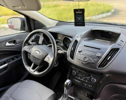 Серый Форд Эскейп, объемом двигателя 1.5 л и пробегом 180 тыс. км за 12999 $, фото 6 на Automoto.ua