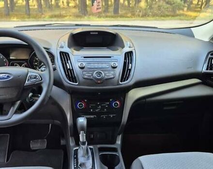 Сірий Форд Ескейп, об'ємом двигуна 1.5 л та пробігом 226 тис. км за 10300 $, фото 14 на Automoto.ua