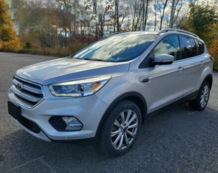 Сірий Форд Ескейп, об'ємом двигуна 2 л та пробігом 68 тис. км за 9000 $, фото 2 на Automoto.ua