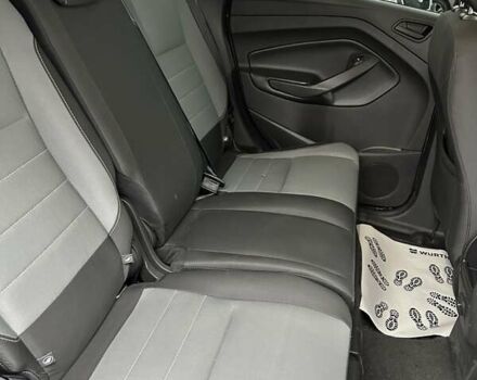 Серый Форд Эскейп, объемом двигателя 2.5 л и пробегом 171 тыс. км за 11950 $, фото 7 на Automoto.ua