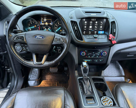 Серый Форд Эскейп, объемом двигателя 1.5 л и пробегом 155 тыс. км за 15500 $, фото 53 на Automoto.ua