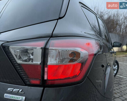 Серый Форд Эскейп, объемом двигателя 1.5 л и пробегом 155 тыс. км за 15500 $, фото 19 на Automoto.ua