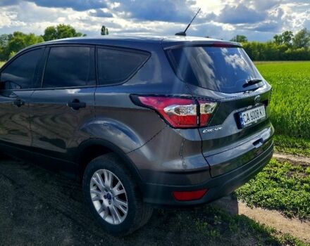 Серый Форд Эскейп, объемом двигателя 2.5 л и пробегом 95 тыс. км за 12500 $, фото 5 на Automoto.ua