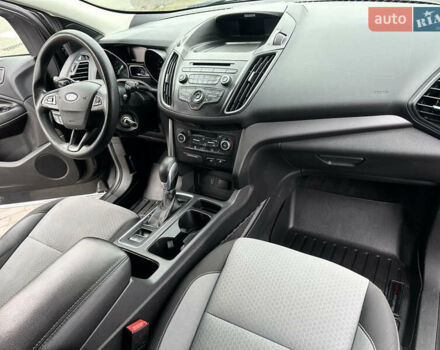 Серый Форд Эскейп, объемом двигателя 1.5 л и пробегом 169 тыс. км за 8999 $, фото 18 на Automoto.ua