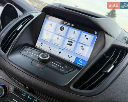 Серый Форд Эскейп, объемом двигателя 1.5 л и пробегом 176 тыс. км за 11999 $, фото 56 на Automoto.ua