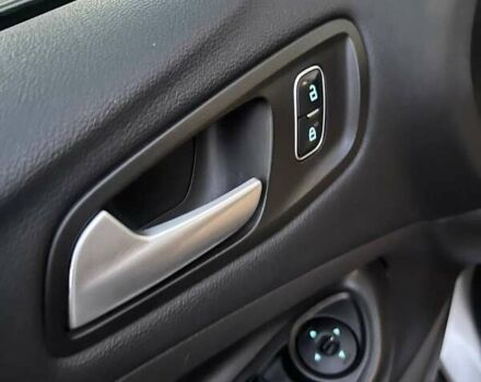 Серый Форд Эскейп, объемом двигателя 1.5 л и пробегом 190 тыс. км за 10700 $, фото 5 на Automoto.ua