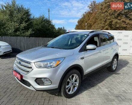 Серый Форд Эскейп, объемом двигателя 2 л и пробегом 172 тыс. км за 10400 $, фото 1 на Automoto.ua