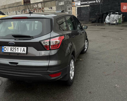 Серый Форд Эскейп, объемом двигателя 2.5 л и пробегом 118 тыс. км за 14600 $, фото 6 на Automoto.ua