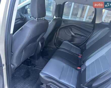 Серый Форд Эскейп, объемом двигателя 2.5 л и пробегом 99 тыс. км за 13500 $, фото 12 на Automoto.ua