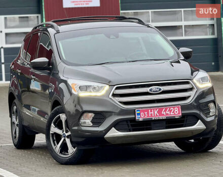 Серый Форд Эскейп, объемом двигателя 1.5 л и пробегом 166 тыс. км за 12477 $, фото 1 на Automoto.ua