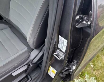 Серый Форд Эскейп, объемом двигателя 2.5 л и пробегом 229 тыс. км за 13300 $, фото 16 на Automoto.ua