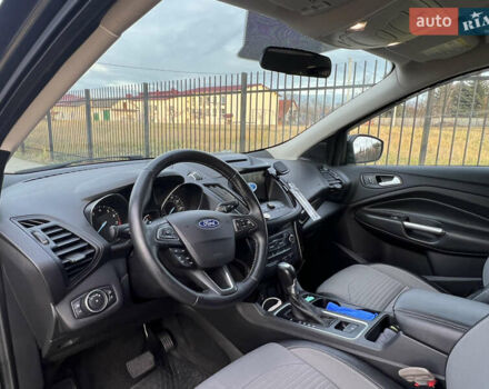 Сірий Форд Ескейп, об'ємом двигуна 1.5 л та пробігом 150 тис. км за 13900 $, фото 6 на Automoto.ua