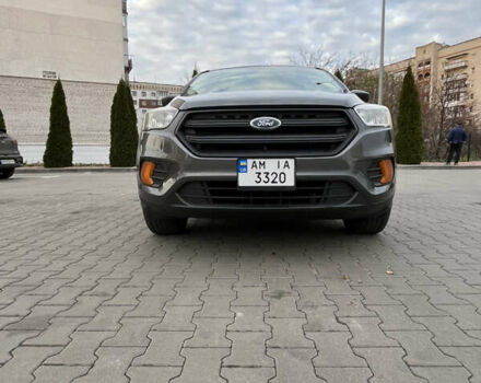 Серый Форд Эскейп, объемом двигателя 2.49 л и пробегом 200 тыс. км за 11200 $, фото 4 на Automoto.ua