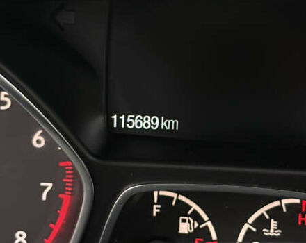 Серый Форд Эскейп, объемом двигателя 2.5 л и пробегом 118 тыс. км за 14600 $, фото 16 на Automoto.ua