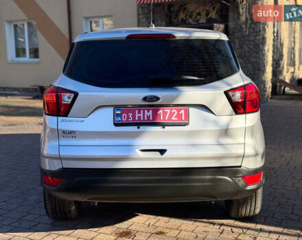 Серый Форд Эскейп, объемом двигателя 2.5 л и пробегом 150 тыс. км за 12900 $, фото 7 на Automoto.ua