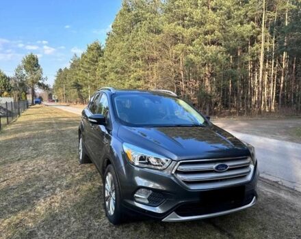 Серый Форд Эскейп, объемом двигателя 0 л и пробегом 82 тыс. км за 9600 $, фото 3 на Automoto.ua