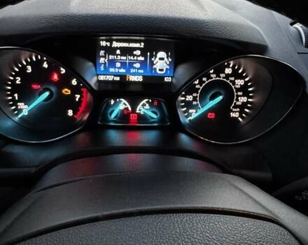 Серый Форд Эскейп, объемом двигателя 2 л и пробегом 81 тыс. км за 17300 $, фото 6 на Automoto.ua